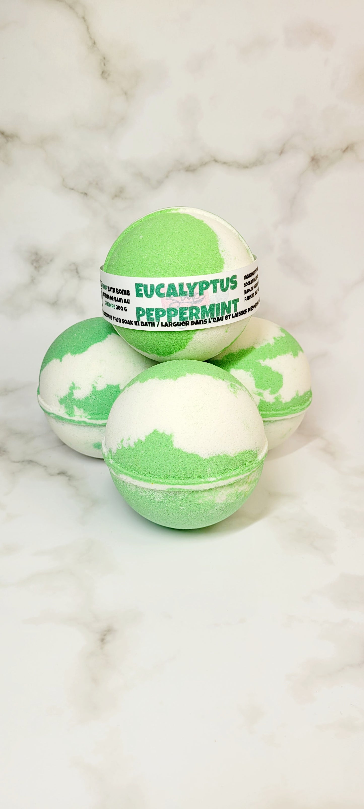 Eucalyptus Peppermint Hemp Based Bath Bomb